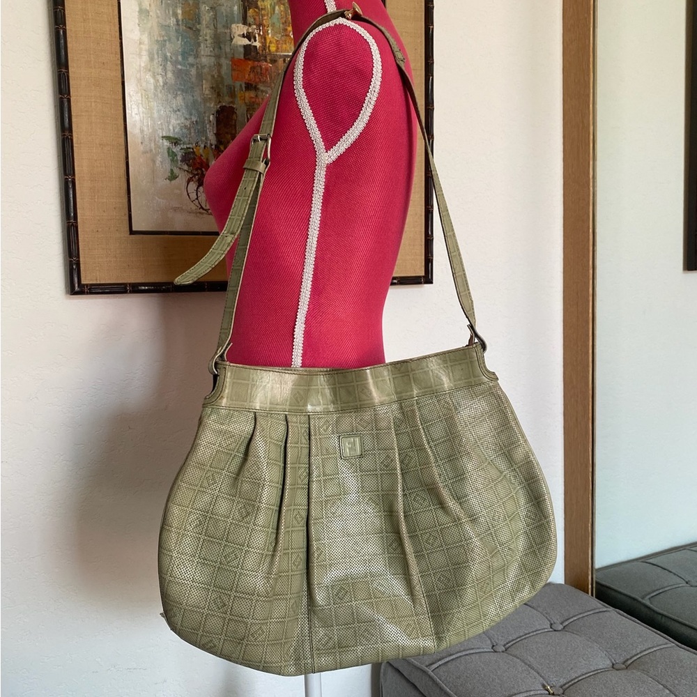LARGE FENDI BAG